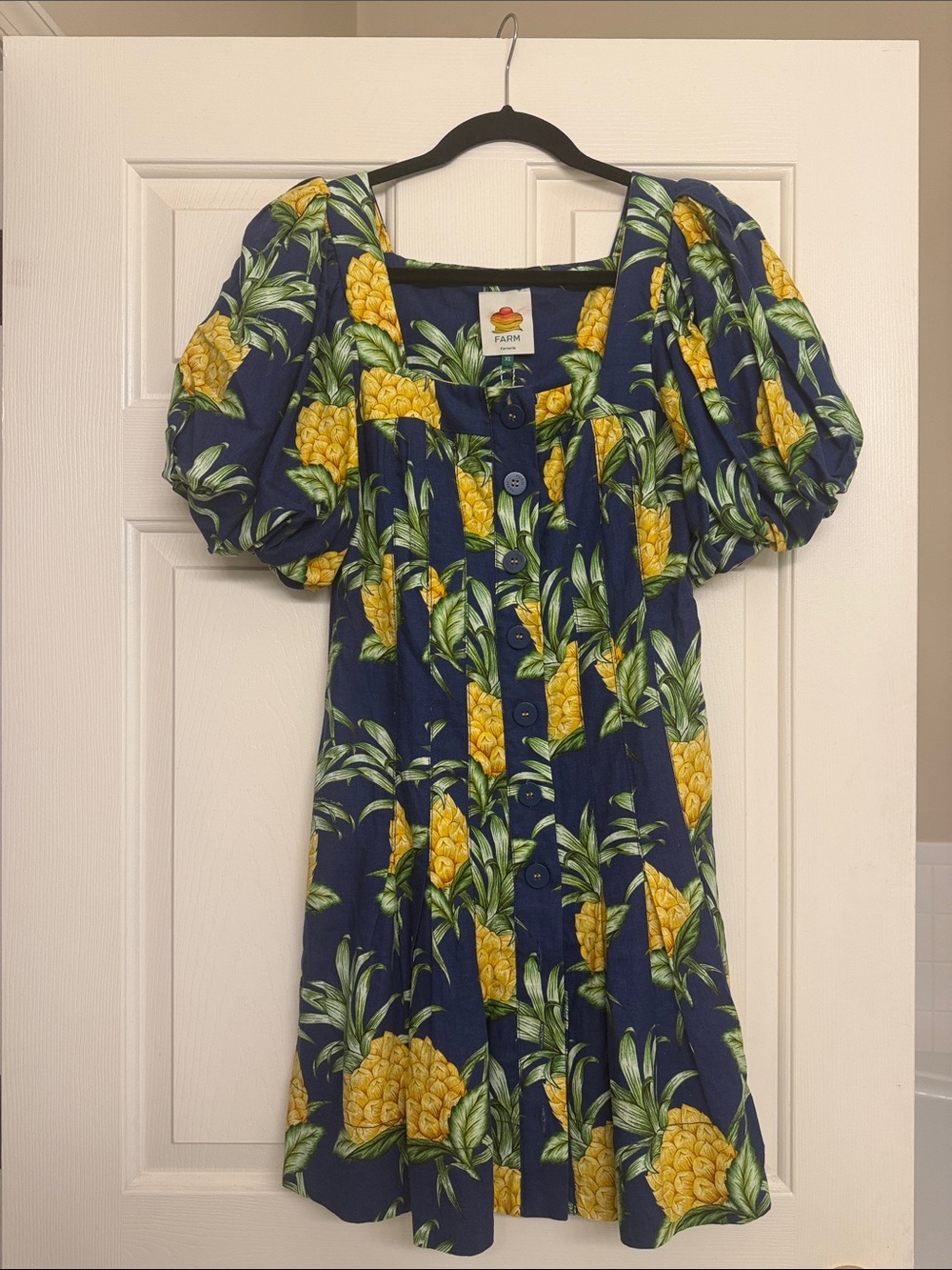 New With Tags FARM Rio Navy Pineapple Puff-Sleeve Button-Front Dress